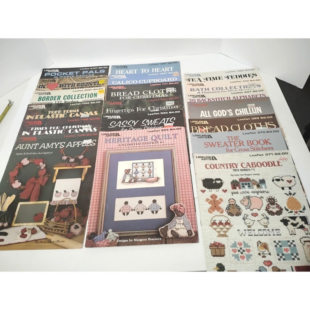 Vintage Lot of 19 Leisure Arts Cross Stitch Leaflets 80s-90s